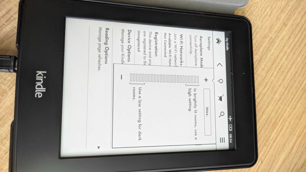 Kindle PaperWhite WiFi електронна книга с подсветка и с над 600 книги