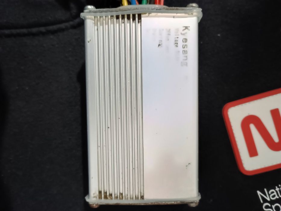 Vând controller 600w și display, trotineta electrica