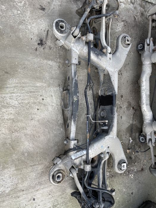 Punte spate Brat fuzeta stanga dreapta Mercedes benz e cls w211 w219