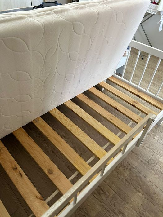 Продам детский кровать 140×80