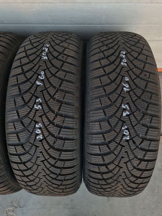 Зимни гуми 4 броя GOODYEAR UltraGrip9+ 205 55 R16 дот 3022