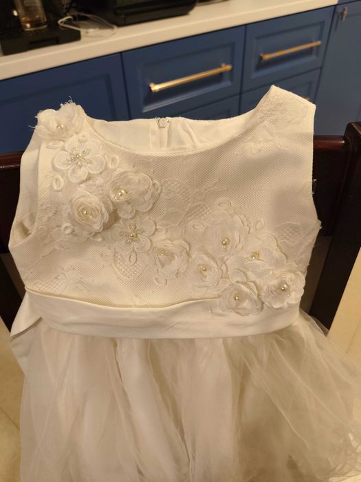 Rochiță eleganta pentru fetițe de 4 ani