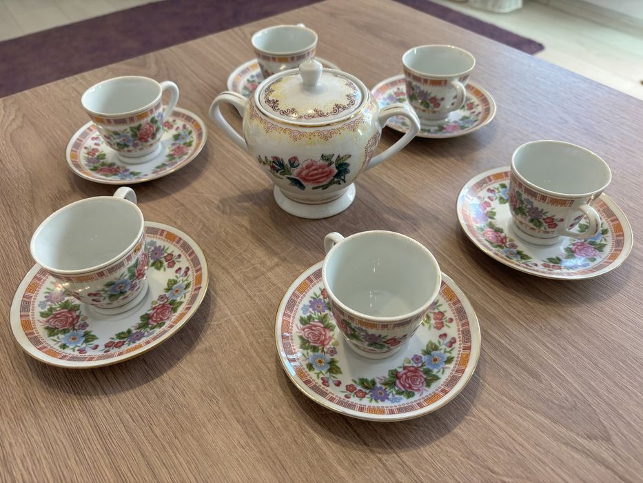 Set 6 cesti cu farfurioare si bol zahar portelan China