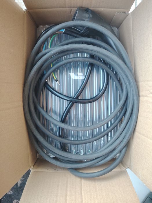LI ZARYADKA 3.5 kW
Nominal kuchlanish: AC220V 50Hz
Nom