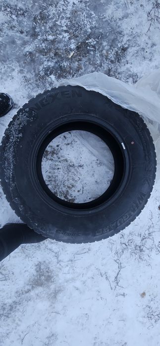 Продам резину комплект R17NEXEN