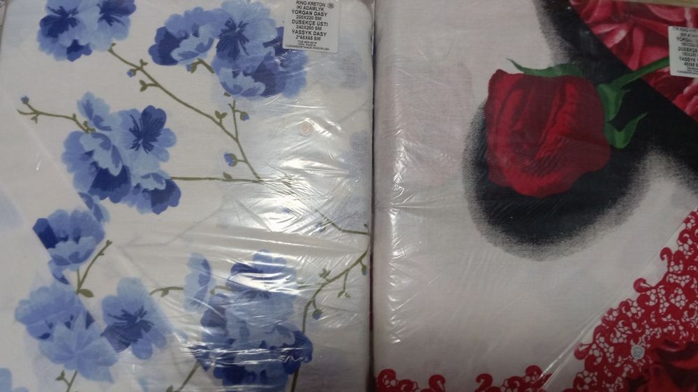 Постельное белье и мелочи