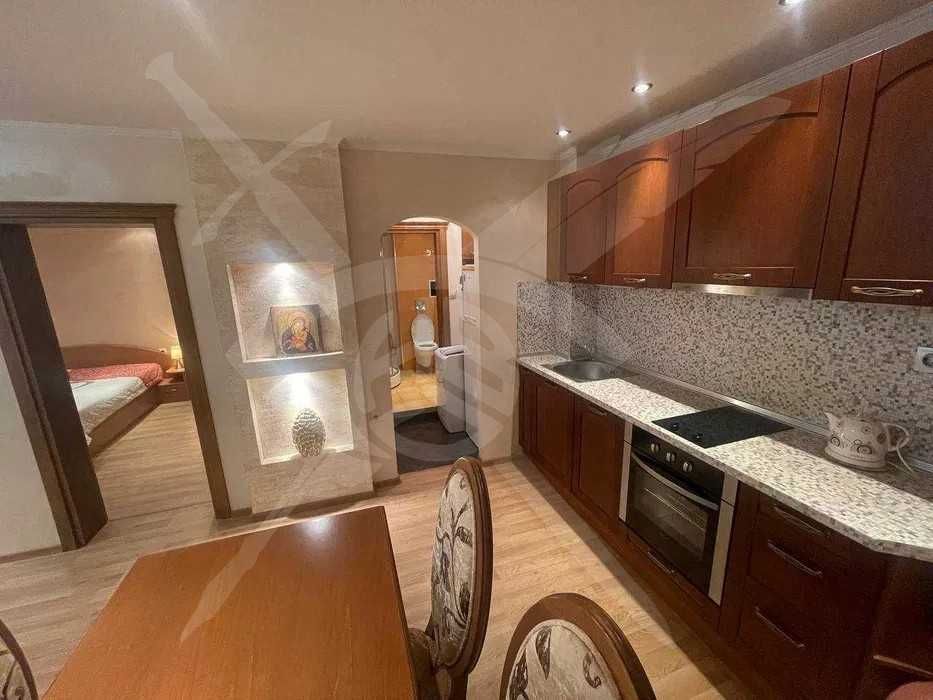 Продава се Тристаен апартамент в Бургас, Възраждане - 110 кв.м за 2364 €/кв.м - Снимка #11