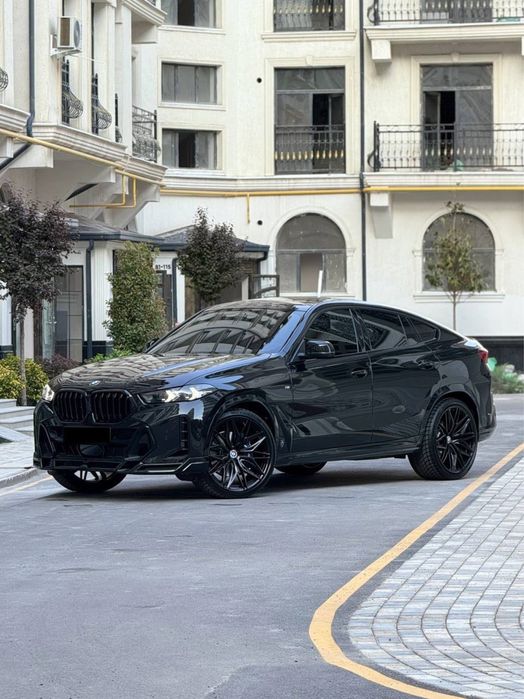 Bugun sotuvimizda BMW X6 40i