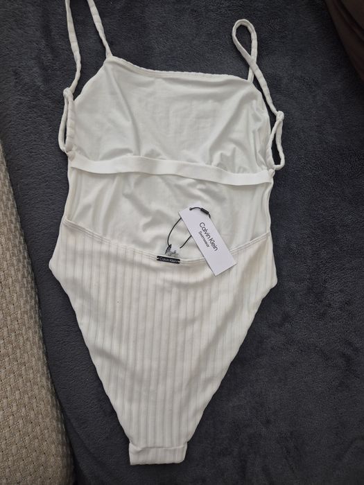 Здравейте!чисто нов бански на марката calvin klein xd
Продавам този ба
