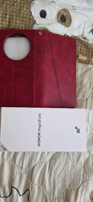 Продавам GSM Honor Magic8 Lite