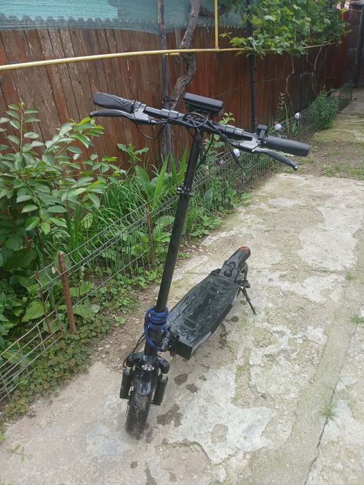 Trotinetă electrică, rezistă până la 120 de kg(URGENT)