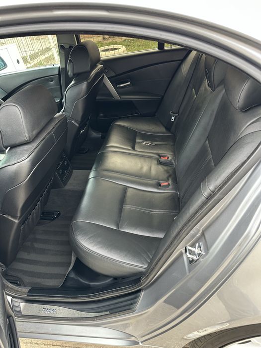 Detailing auto interior