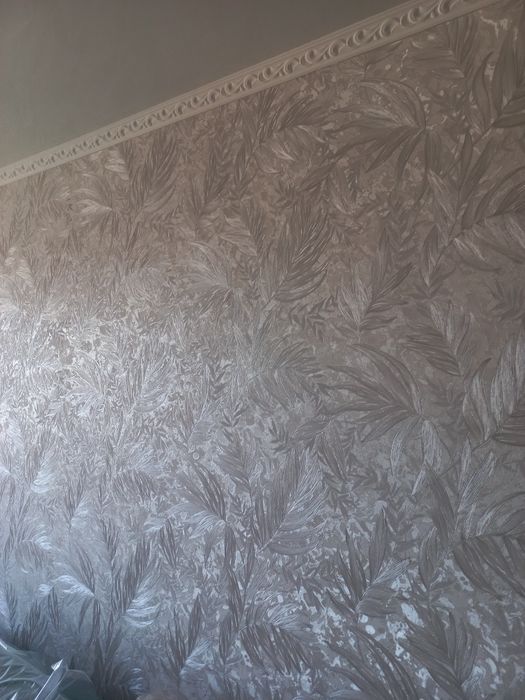 Поклею обои на любые стены.Галтели.