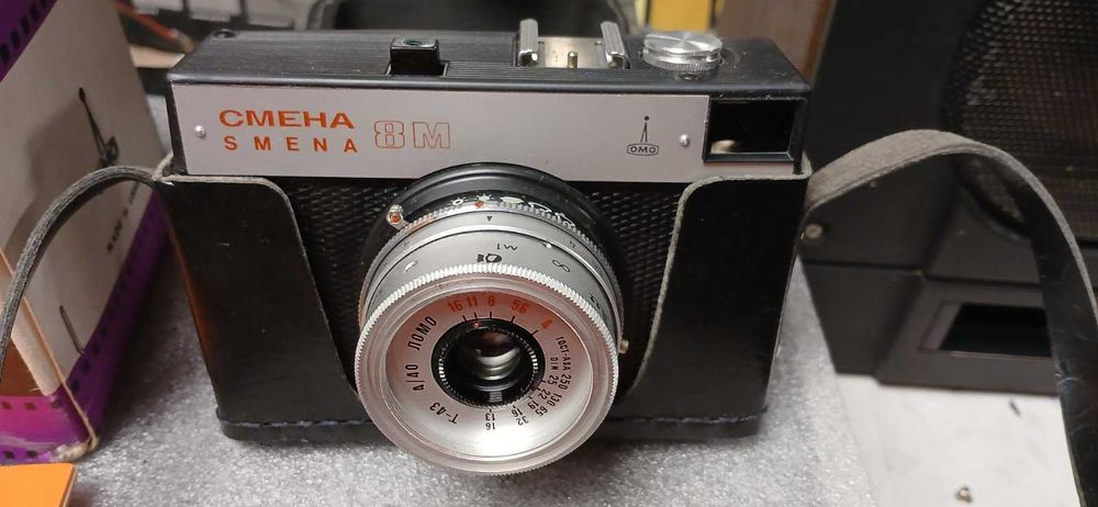 Нов фотоапарат Смяна 8М в кутия и книжка