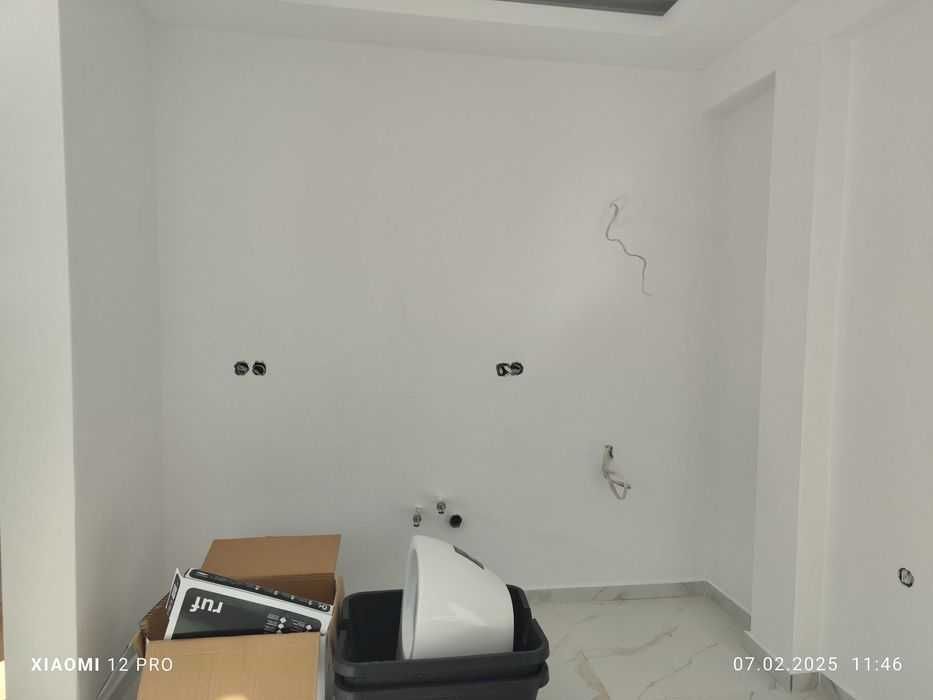 ПРОДАВА Прекрасен имот, самостоятелна къща в Паралия Офринио, Кавала