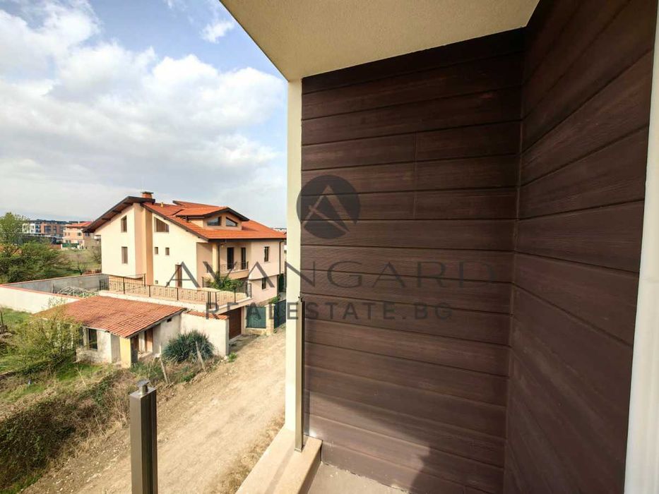 Продава се Двустаен апартамент в Пловдив, Кючук Париж - 68 кв.м за 1234 €/кв.м - Снимка #2