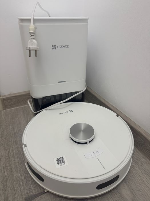 Aspirator robot EZVIZ cu functie de mop