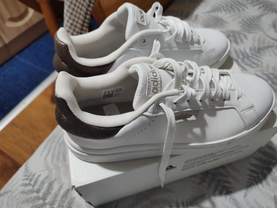 Нови дамски ADIDAS сникърси