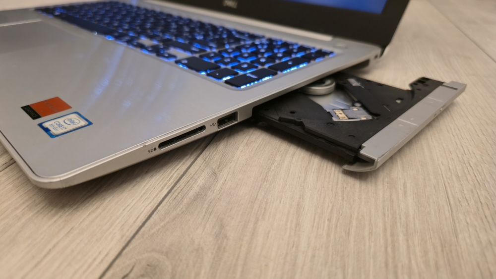 Laptop i7-8550u, 16Gb, ssd 512, 15.6Fhd, video 4Gb