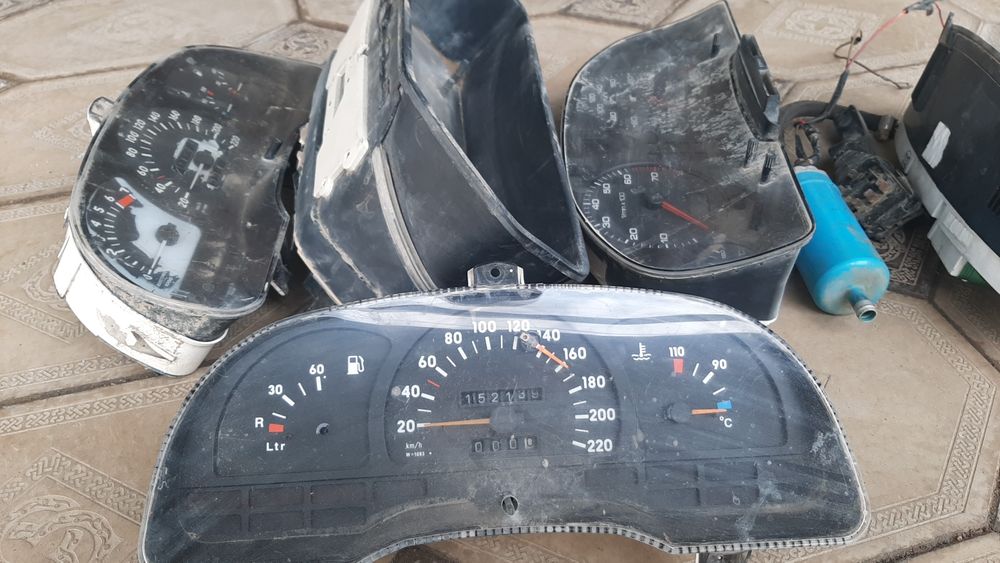 Щиток приборов разные продам