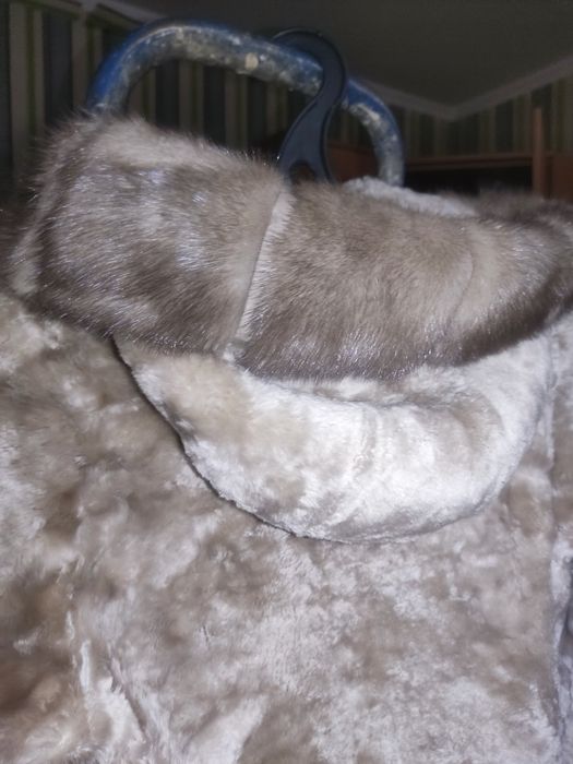 Продам шубу-мутон