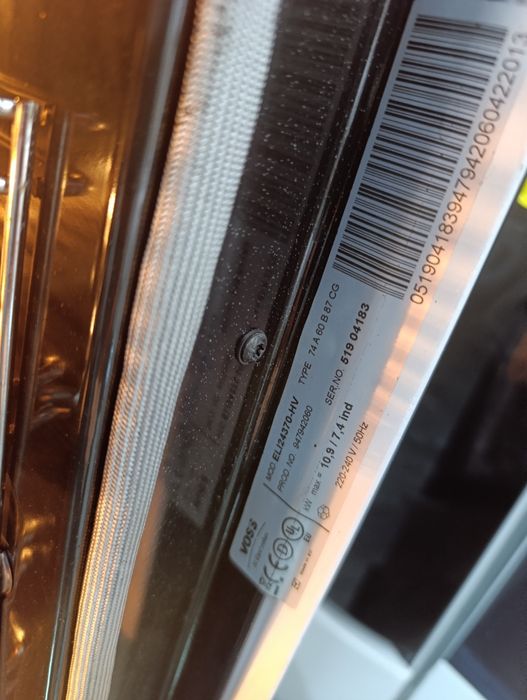 Готварска печка ELECTROLUX VOSS с индукционен плот