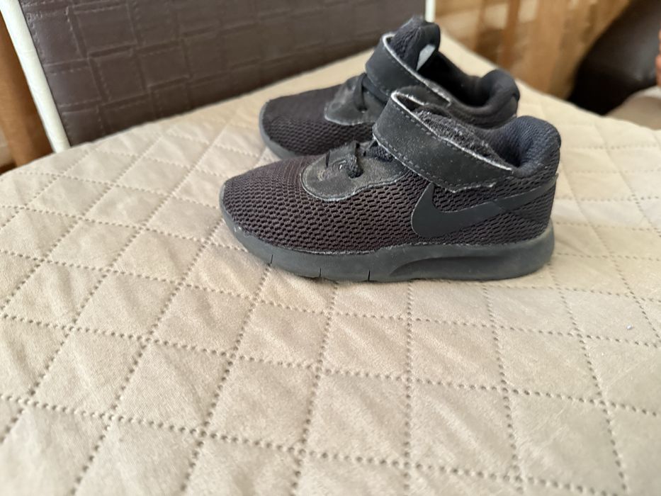 Детски обувки в добро състояние