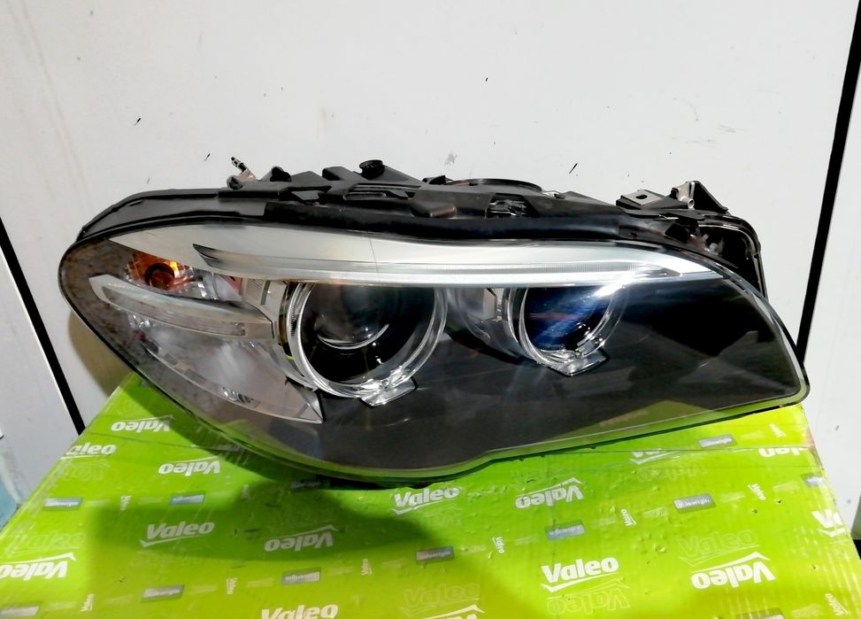 Фар Фарове за БМВ 5 Ф10 Ф11 фейс / BMW 5 F10 F11 Bi-Xenon Lci.