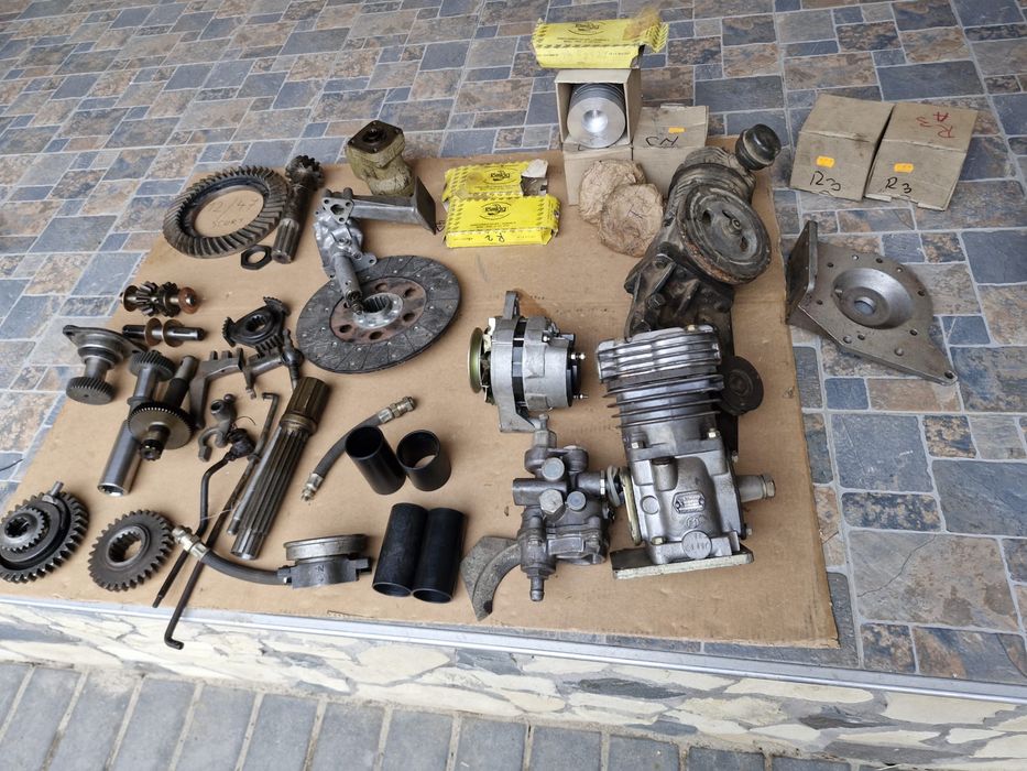 Piese tractor 445,453,550,640