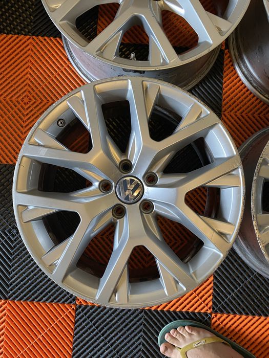 Jante originale Volkswagen passat alltrack , Arteon pe 18