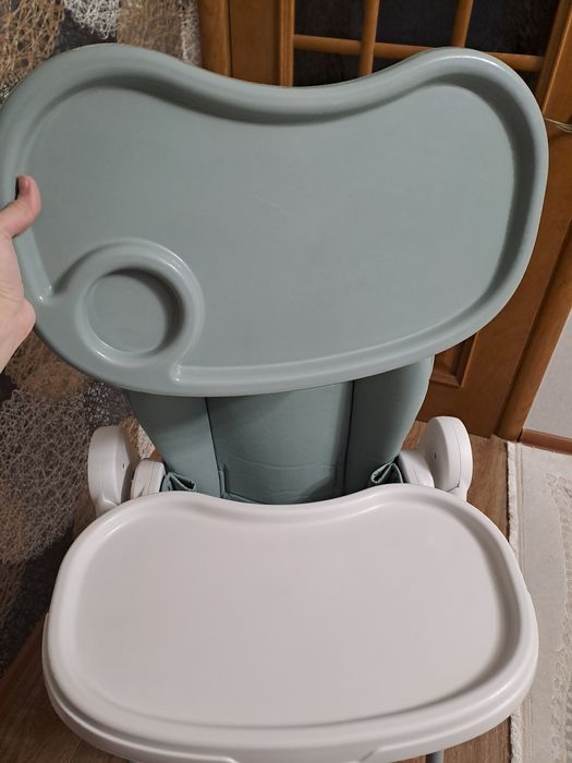 Продам стульчик для кормления