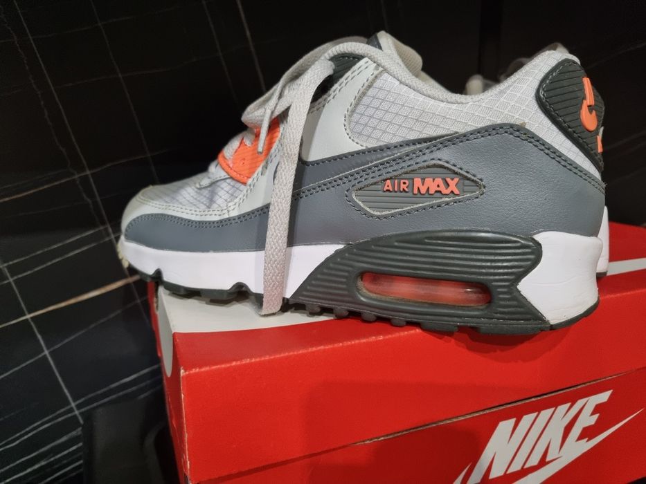 Дамски маратонки Nike