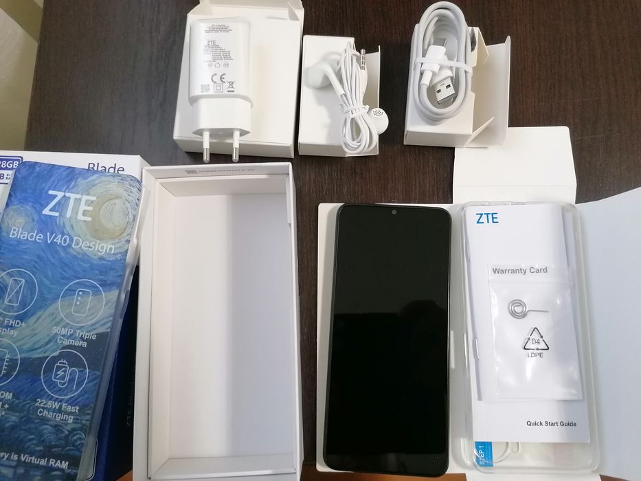 Telefon ZTE Blade V40 Design starry black nou, 500 lei
