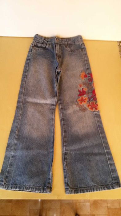 Джинсы для девочки.