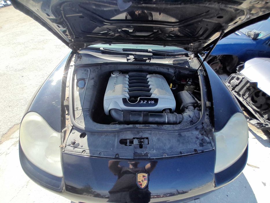 На части! Porsche Cayenne 3.2i VR6