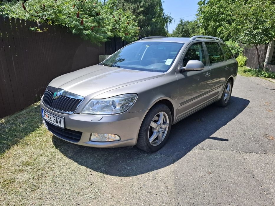 SKODA Octavia 2011 — imagine 1
