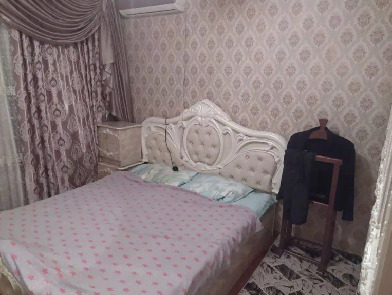 Квартира на Чиланзар 8 квартал 2/4/4 общ пл 60м/77 серия