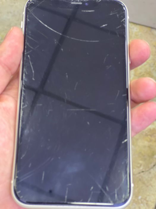 Iphone 11 White 64 Gb