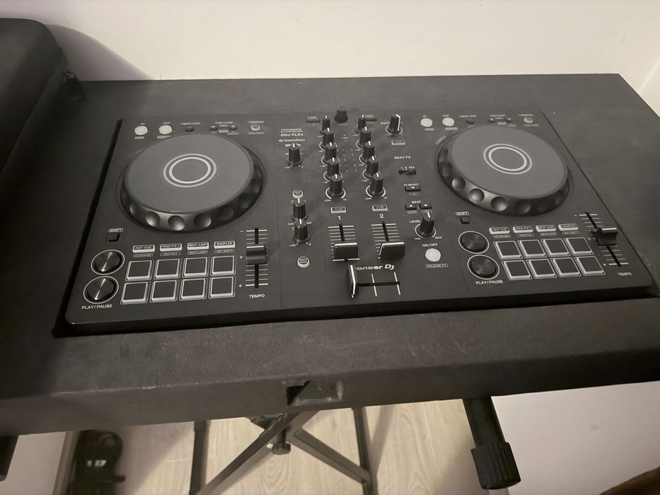 Consola Pioneer DDJ-FLX4