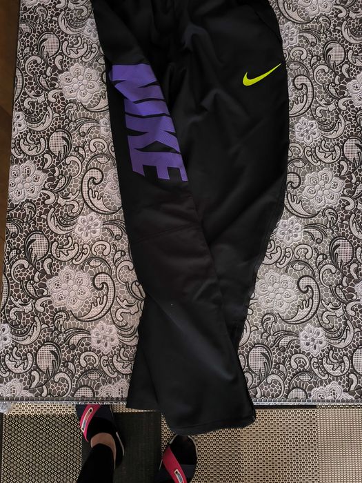 Оригинално долнище NIKE