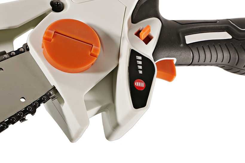 Аккумуляторная цепная пила, Безмасляная, Боковая натяжка цепи, Кейс.