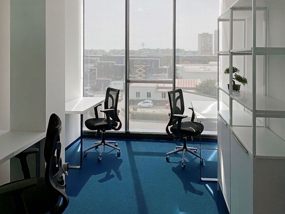 Дава се под наем Офис в Пловдив, Изгрев - 30 кв.м за 328.44 € - Снимка #1