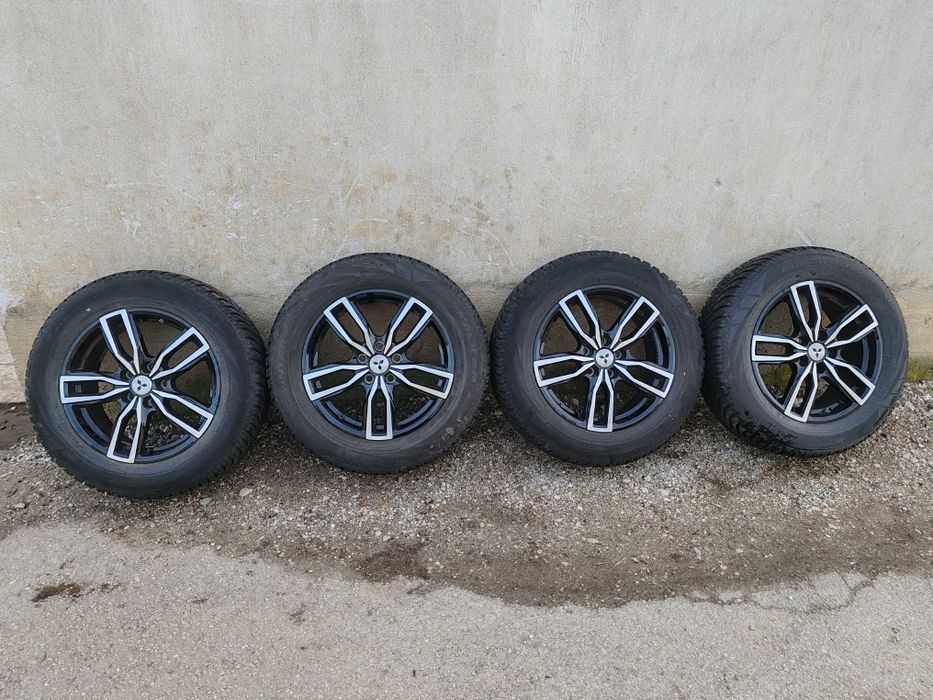 Митсубиши 215/65/17, Mitsubishi