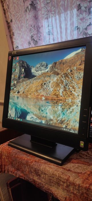 Монитор CTX диагональ 17