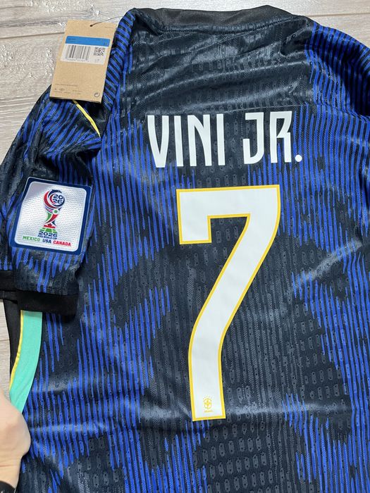 Tricou de fotbal Nationala Braziliei Brasil marime M cu Vinicius Junior 7 Jordan