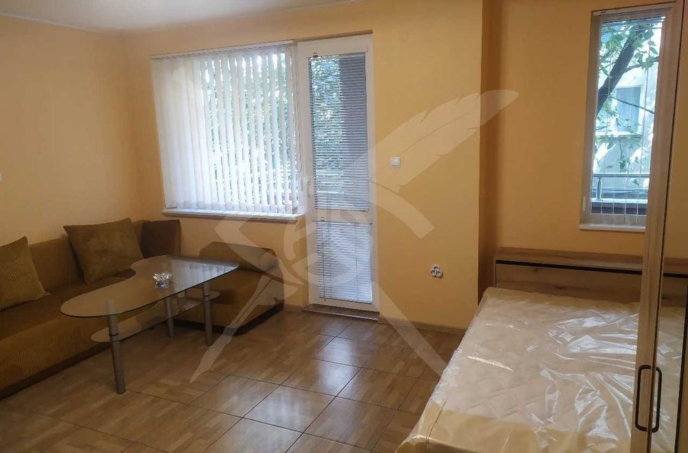 Дава се под наем Едностаен апартамент в Стара Загора, Център - 37 кв.м за 250 € - Снимка #4