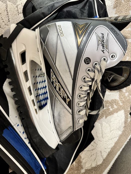 Продам коньки