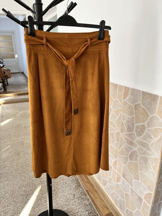 Fusta dama ,mai frumoasa in realitate