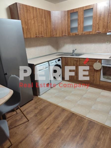 Дава се под наем Двустаен апартамент в Бургас, Меден рудник - зона А - 53 кв.м за 331.5 € - Снимка #3