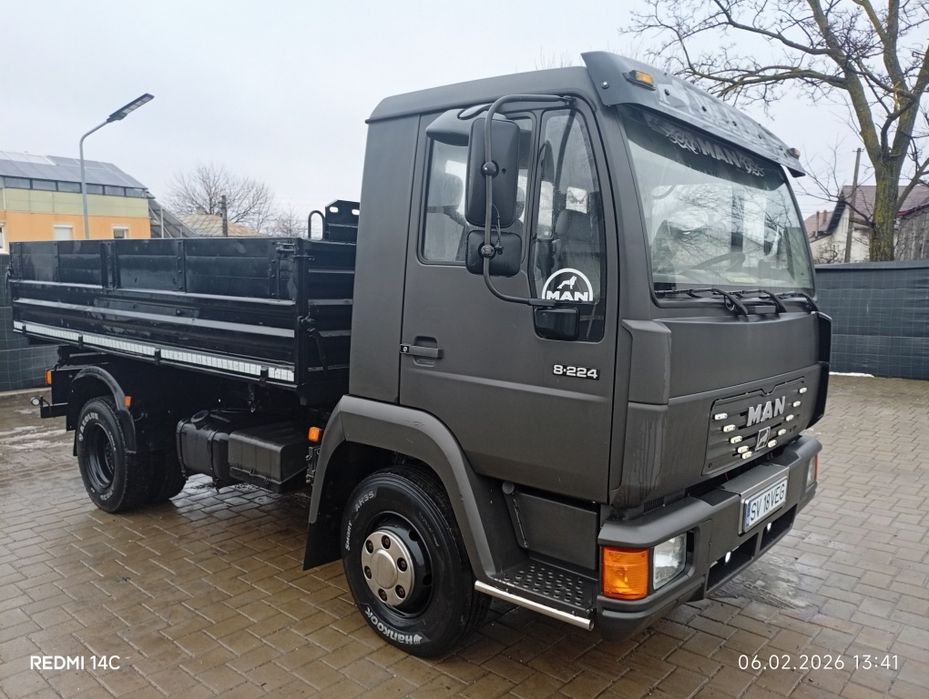 Man basculabil 8.224